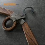Supplier Wholesale Walnut Wooden Hanger Suit Hangers for Clothes Custom Solid Wood Hangers for Clothing